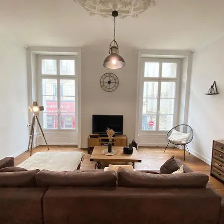 Privilege - 4 - Coeur D'angers, Spacieux Et Elegant אנז'ה